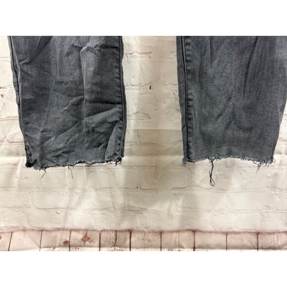Time and Tru Jeans Womens Size 12 Black Faded Cropped Acid Wash Raw Hem Grungy - Picture 8 of 10